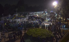 Pakistanis mourn victims of deadly Lahore blast