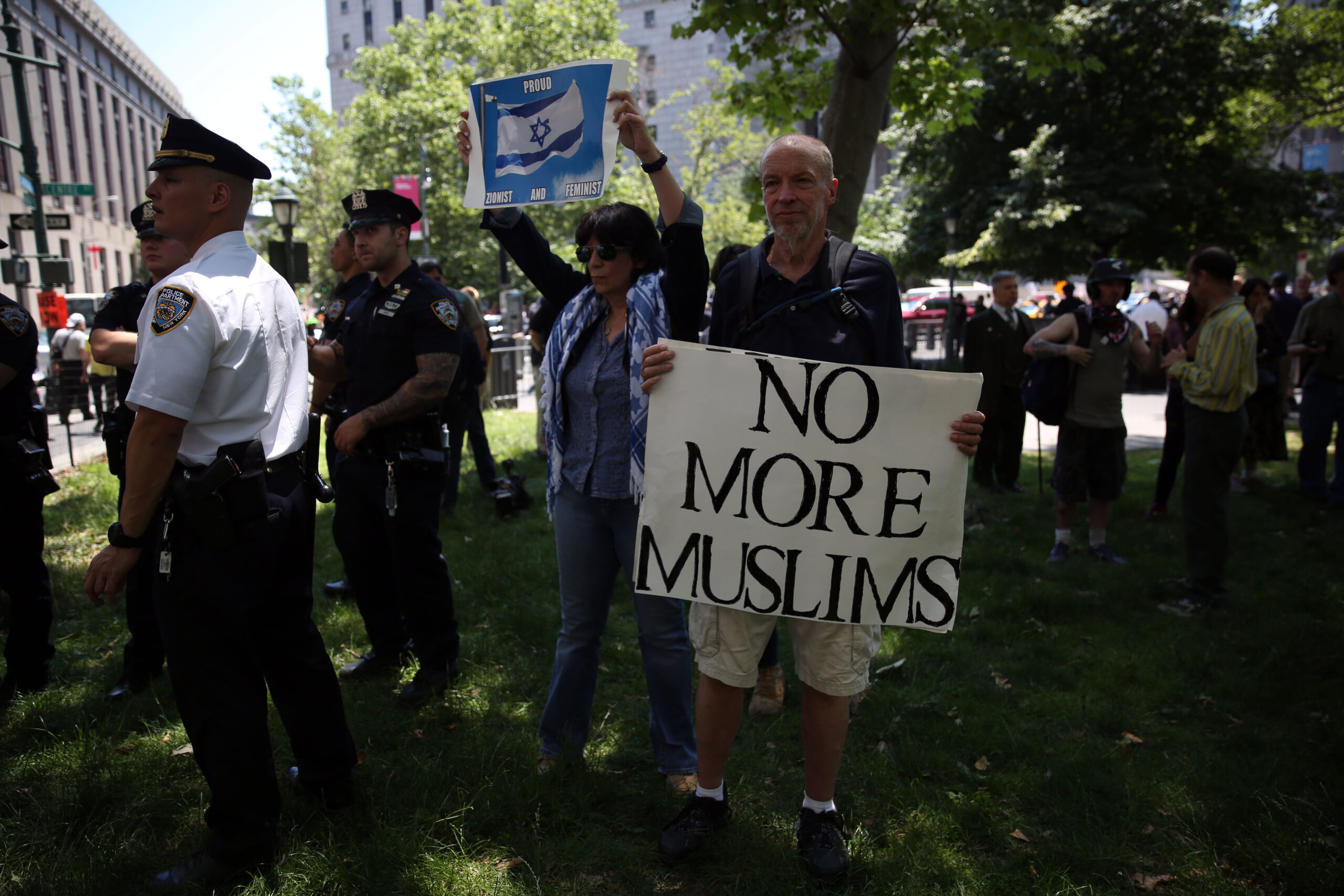 American views towards Muslims becoming more unfavourable, according to a recent study