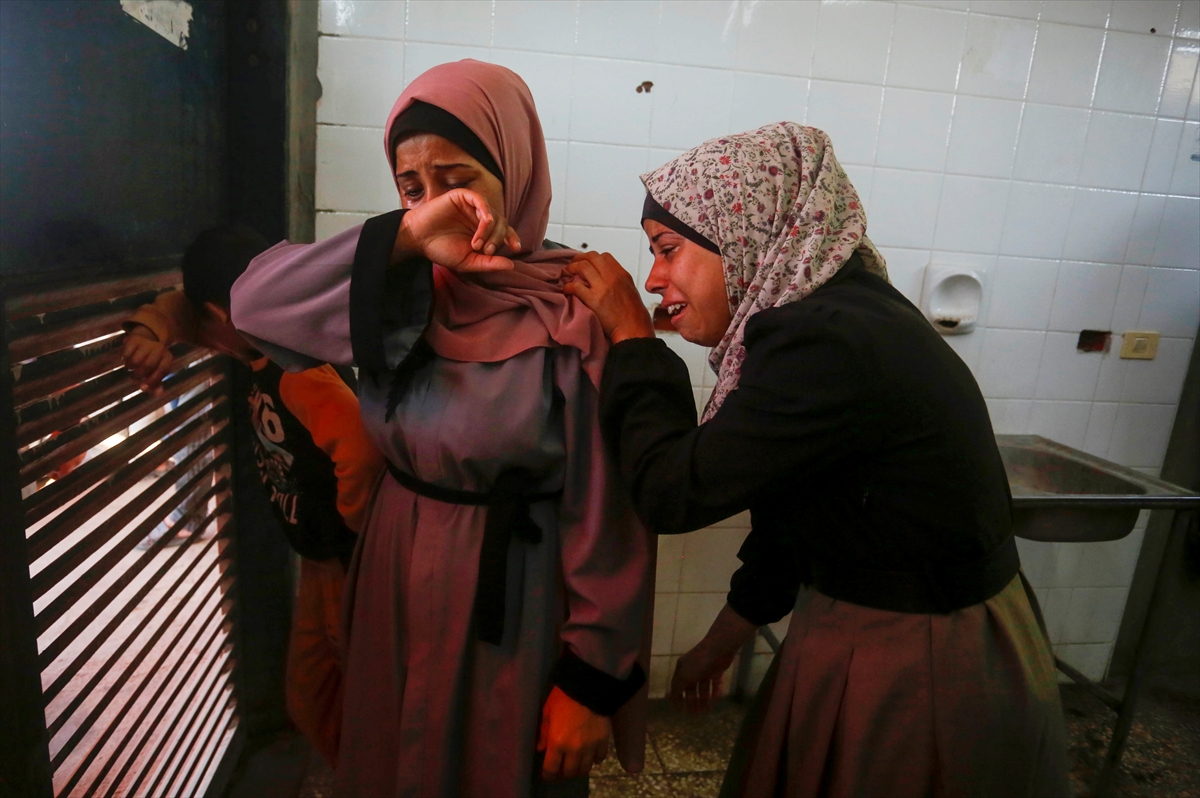 Israeli forces killed 44 injured 81 Palestinians, & killed 33, injured 91 people in Lebanon