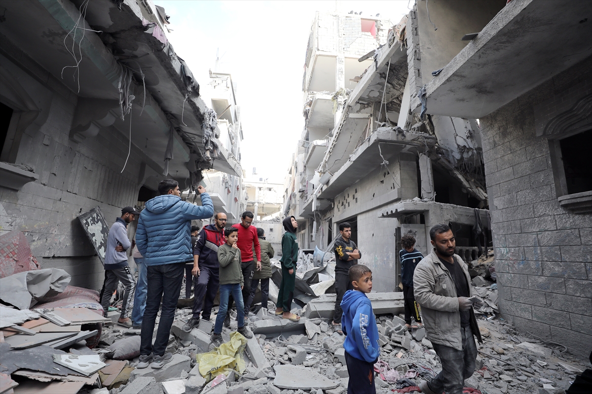 Israeli army killed 48 Palestinians, injured 201 in Gaza & injured 5 people in Lebanon violating cease-fire agreement