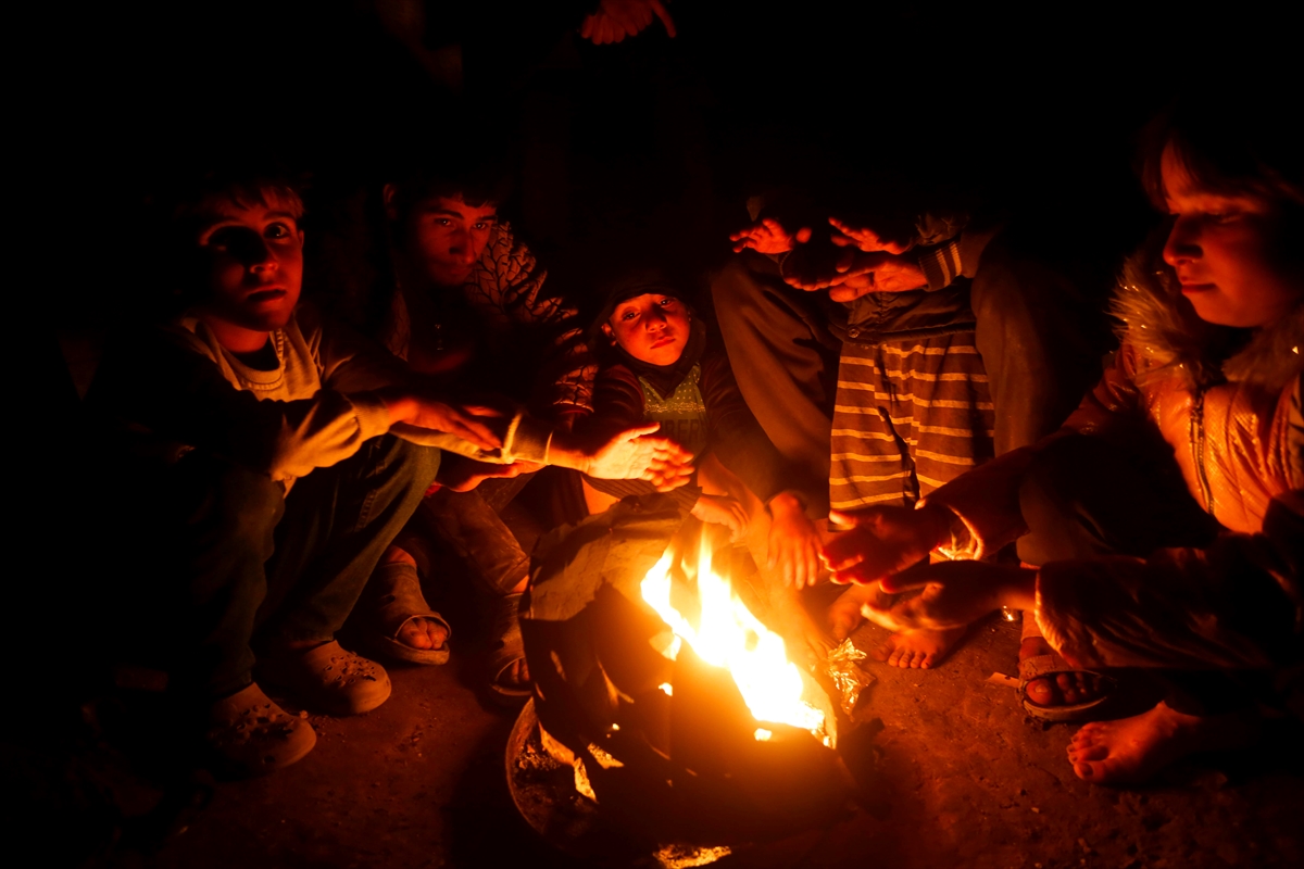 Israeli army killed 30 Palestinians, injured 99 in Gaza & attacked Lebanon violating cease-fire 6 times Sunday