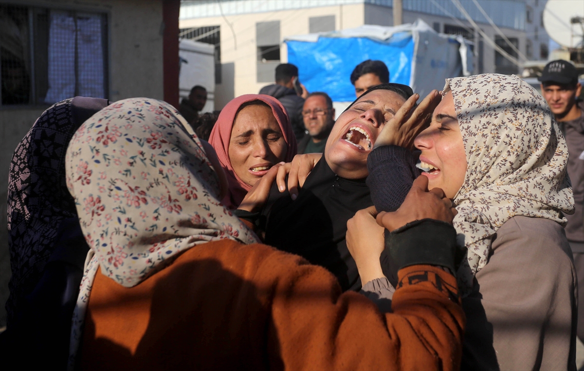 Israeli forces killed 77, injured 145 Palestinians in Gaza & committed 11 violations against cease-fire agreement by demolishing homes in Lebanon