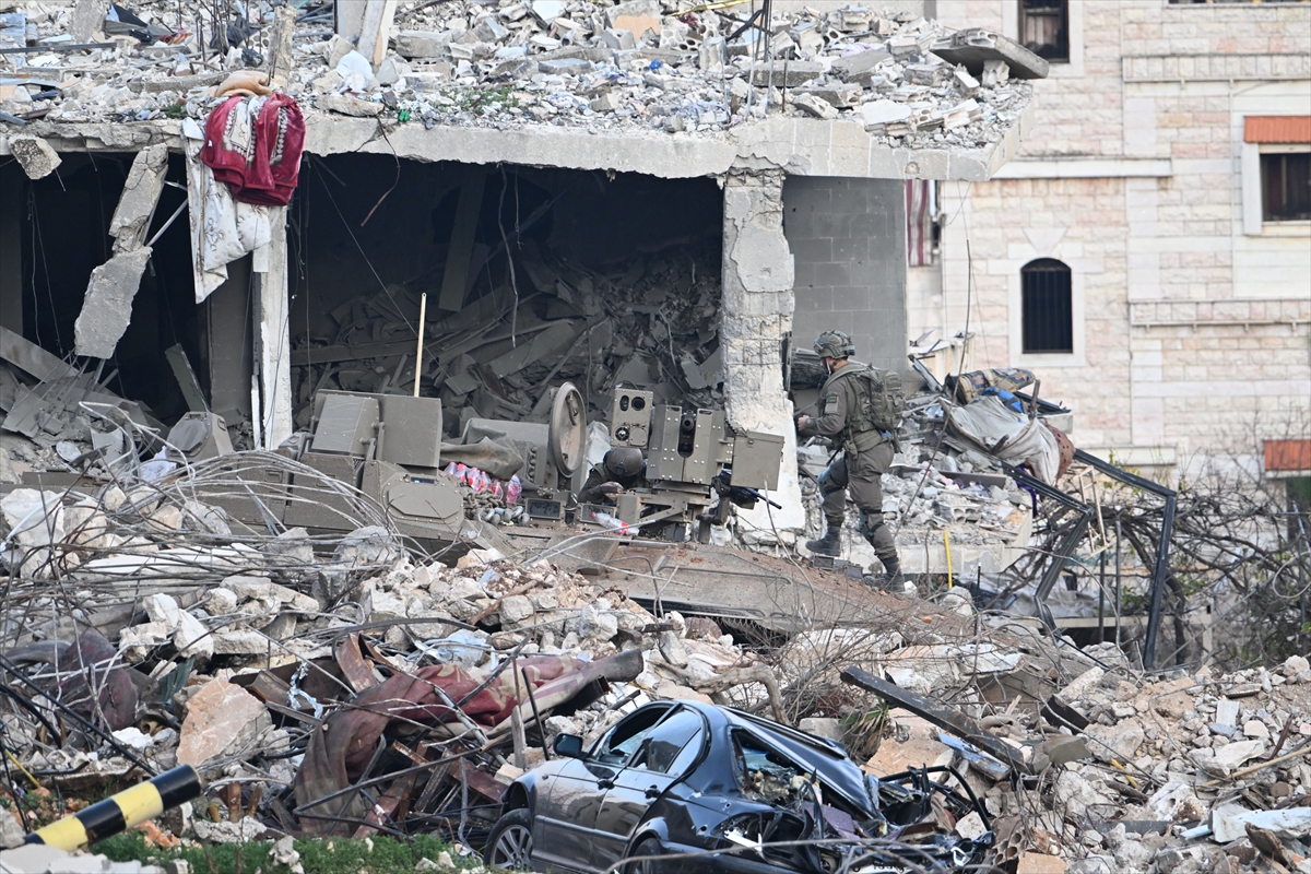 Israeli forces killed 24 people, injured 134 Sunday in south Lebanon & refused to honour agreement withdraw its troops