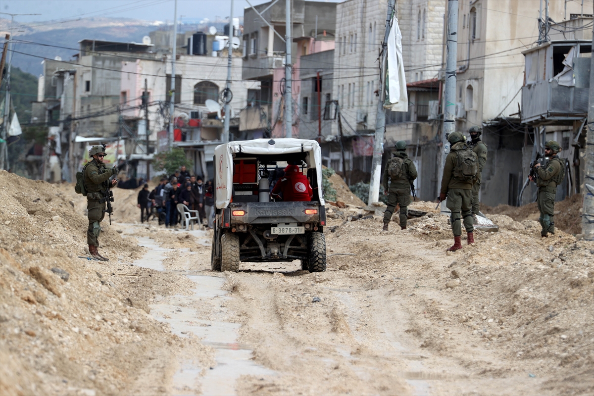 Israeli forces killed 2 Palestinians in Gaza violating ceasefire agreement & continues to attack Palestinians in W Bank