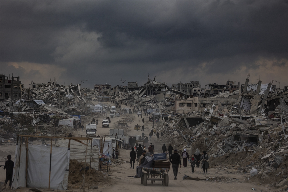 Israeli army killed a Palestinian and injured several others in Gaza despite ceasefire agreement & injured large number in West Bank