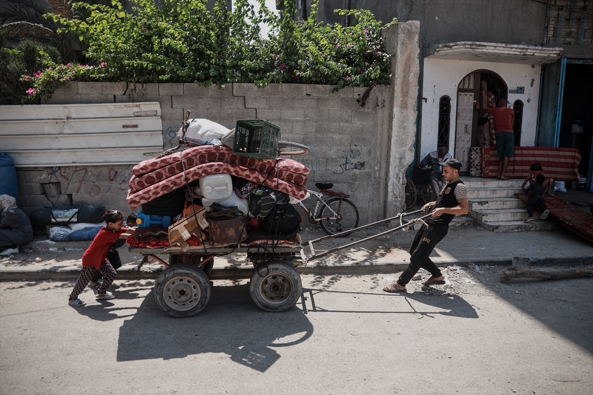 Deadly Israeli strikes kill 50 Palestinians, including nine aid seekers
