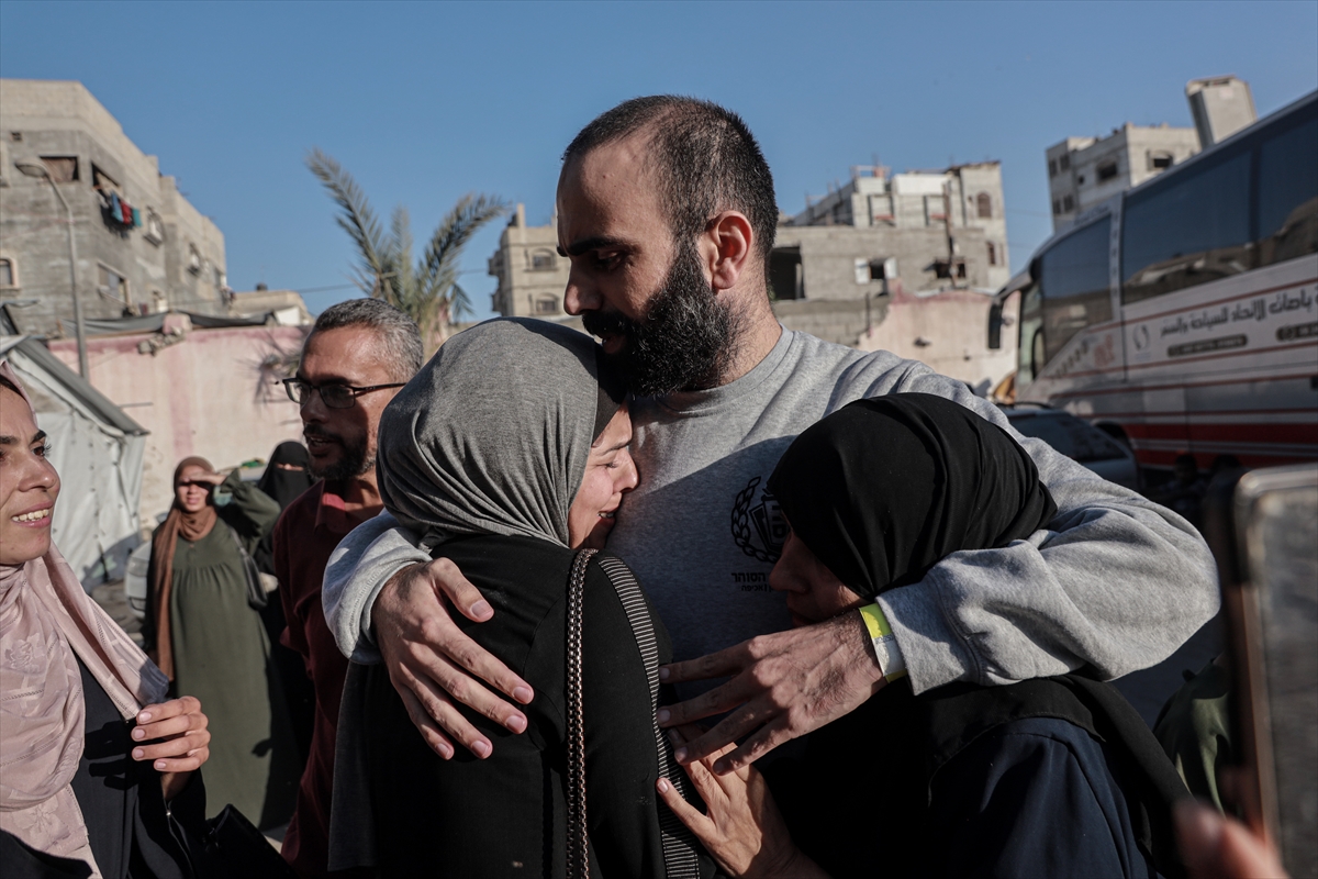Ceasefire begins: Nearly 2,000 Palestinian prisoners freed as fragile Gaza truce takes hold