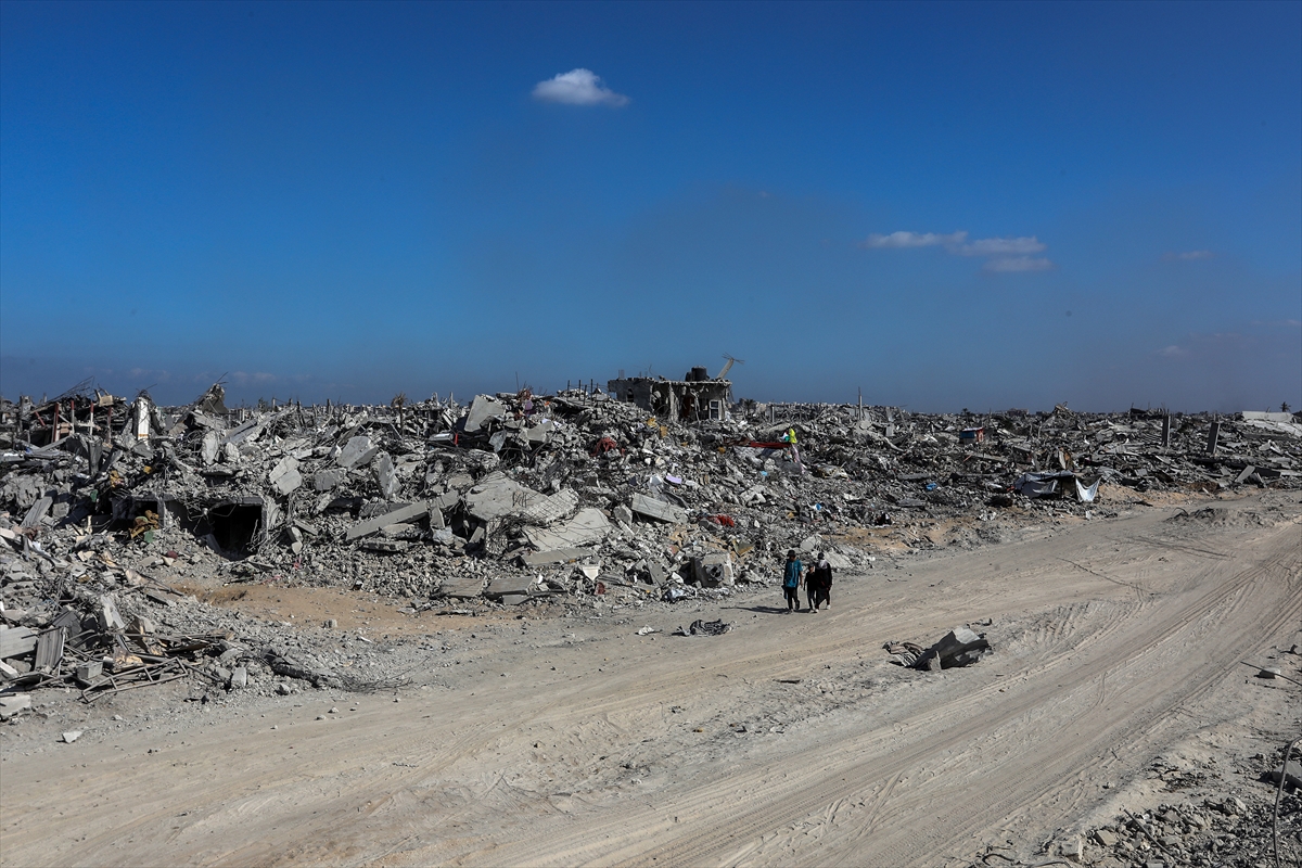 Gaza ceasefire under strain as Hamas works to locate remaining hostage remains