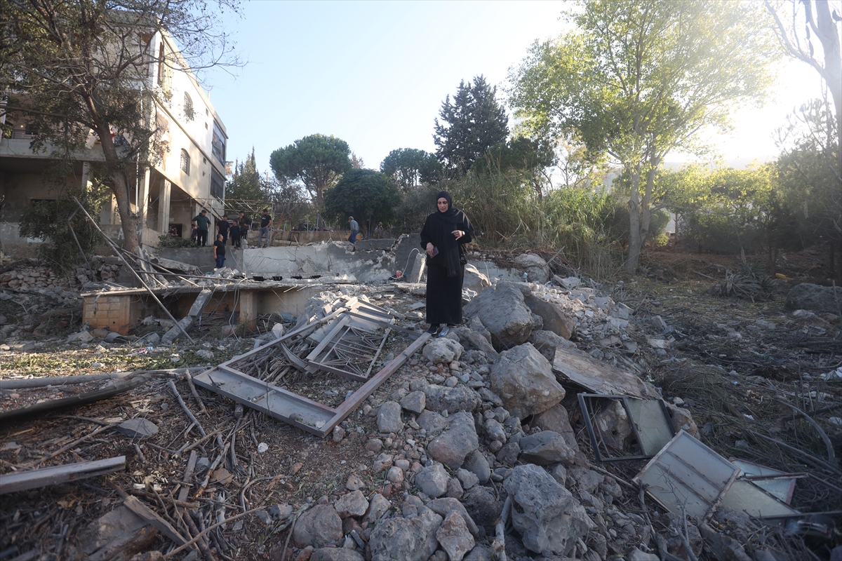 Israeli airstrikes in Lebanon kill four, escalating tensions amid ceasefire violations