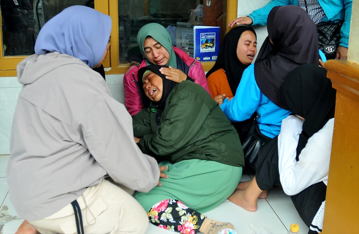 At least 48 dead in West Java landslide as search continues for missing