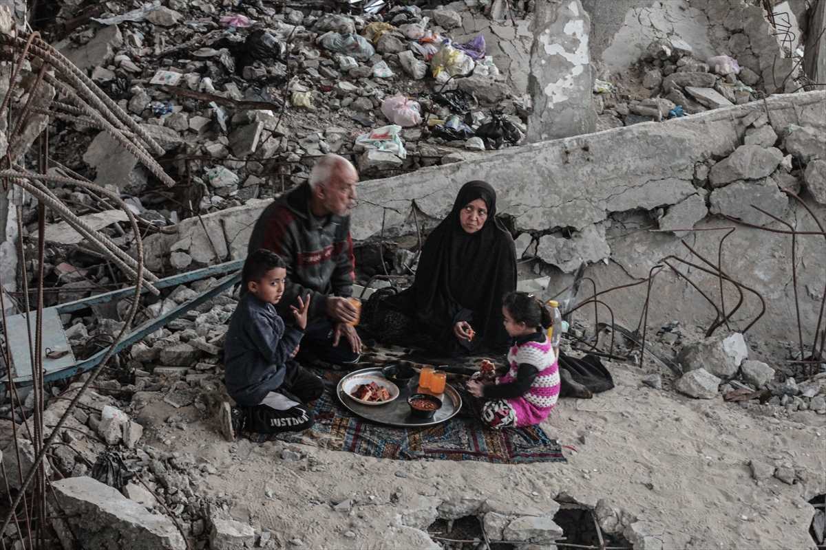 Israeli airstrikes continue in Lebanon, Gaza and Syria despite ceasefire agreements