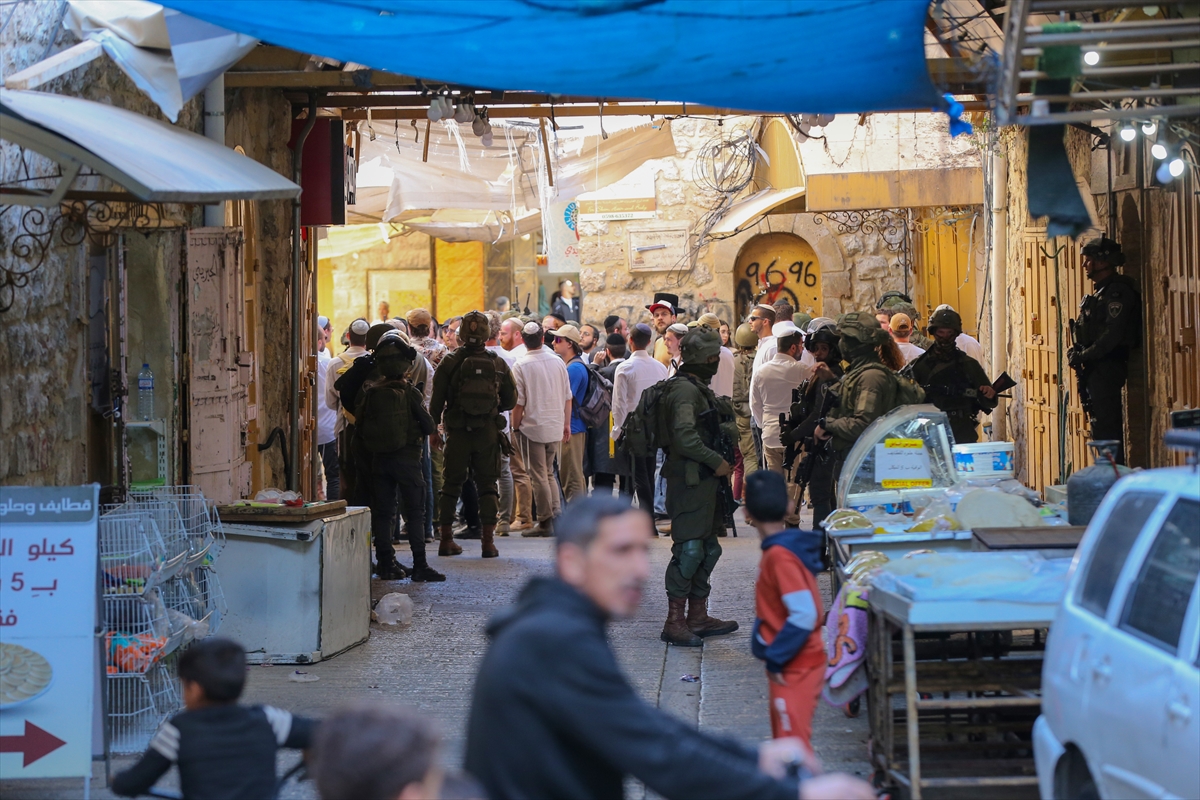 Israeli strikes kill civilians across Lebanon despite extended ...