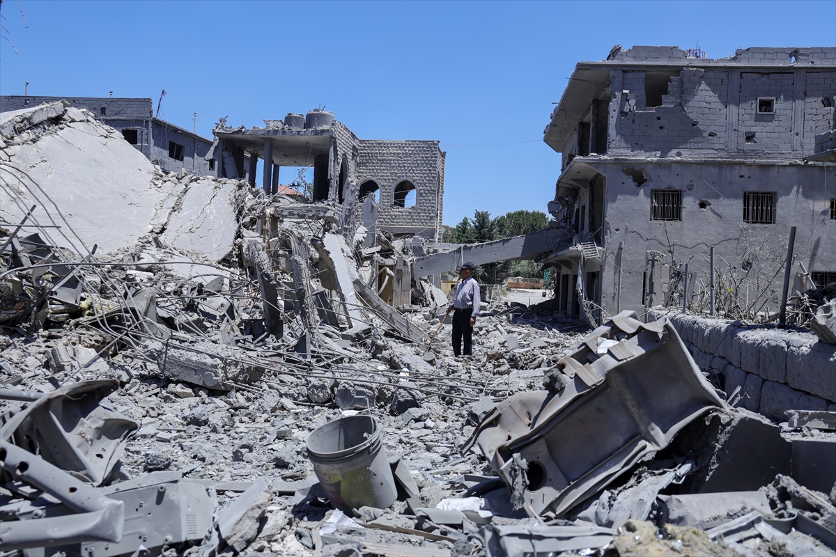 Israel forces kill 50 civilians and injure 97 others in air strikes in southern Lebanon despite ceasefire agreement