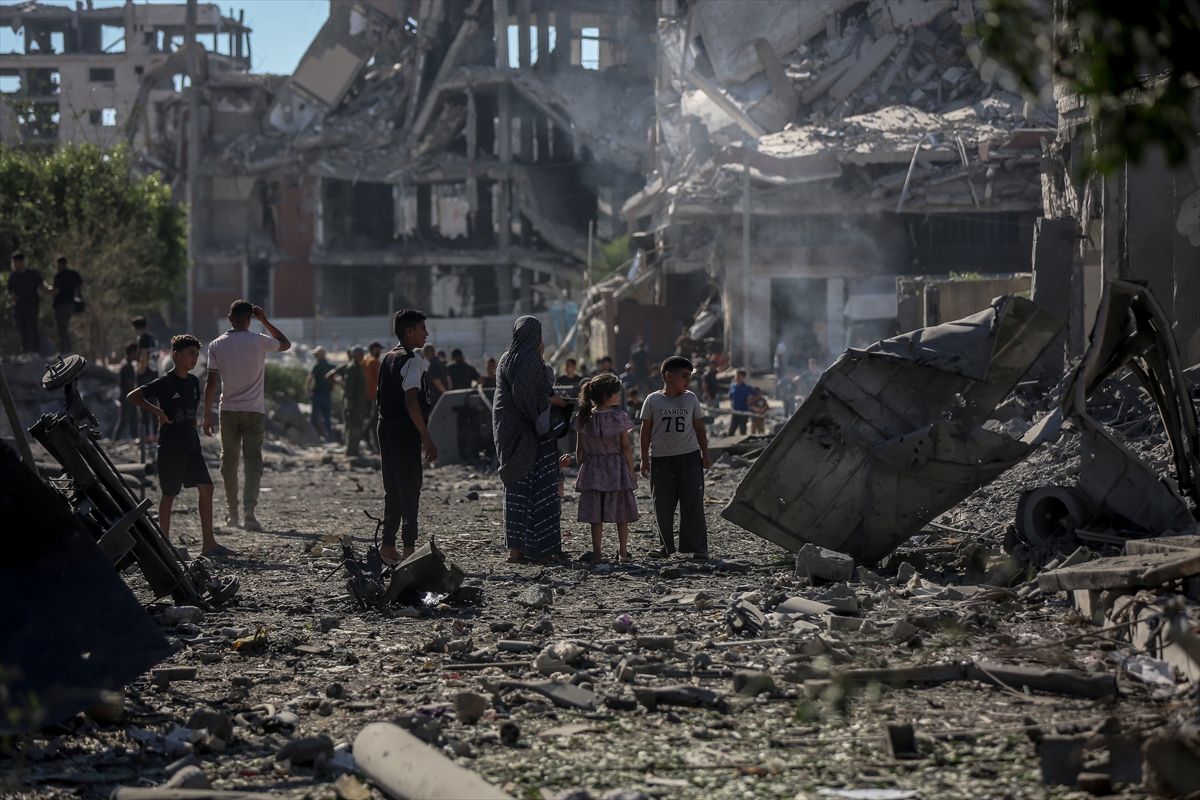 Israeli strikes kill five in Gaza as Iran-US tensions escalate over Strait of Hormuz