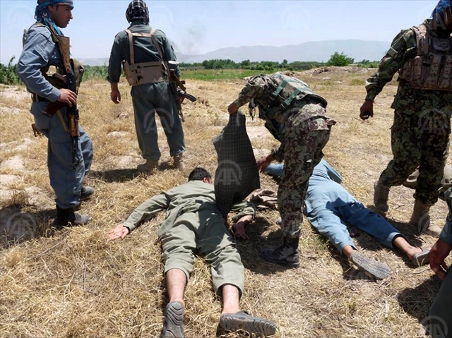 Afghanistan: Taliban tighten grip on Kunduz
