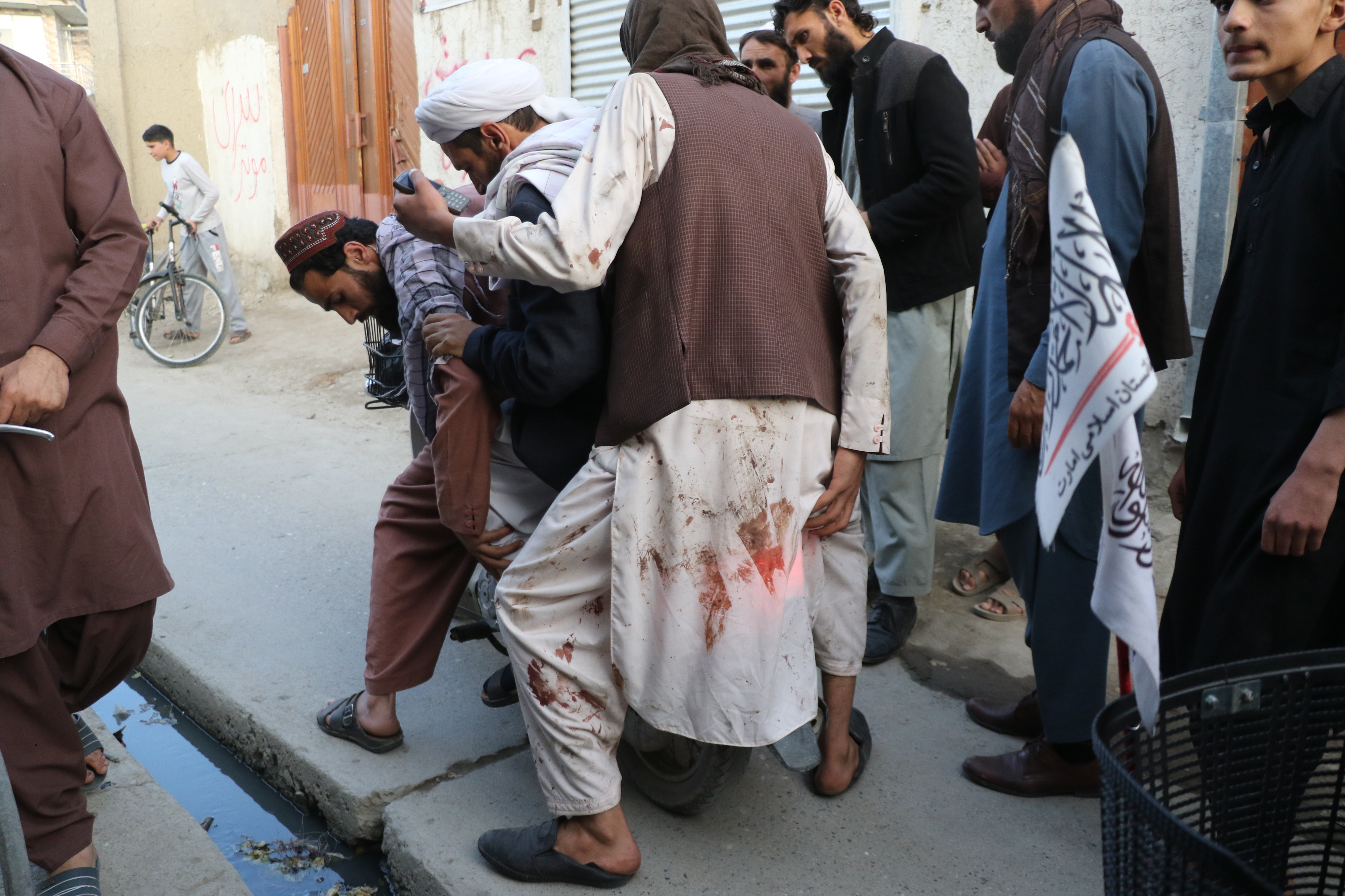 Afghanistan: Bombing kills 10 killed, injures 30 at Kabul mosque