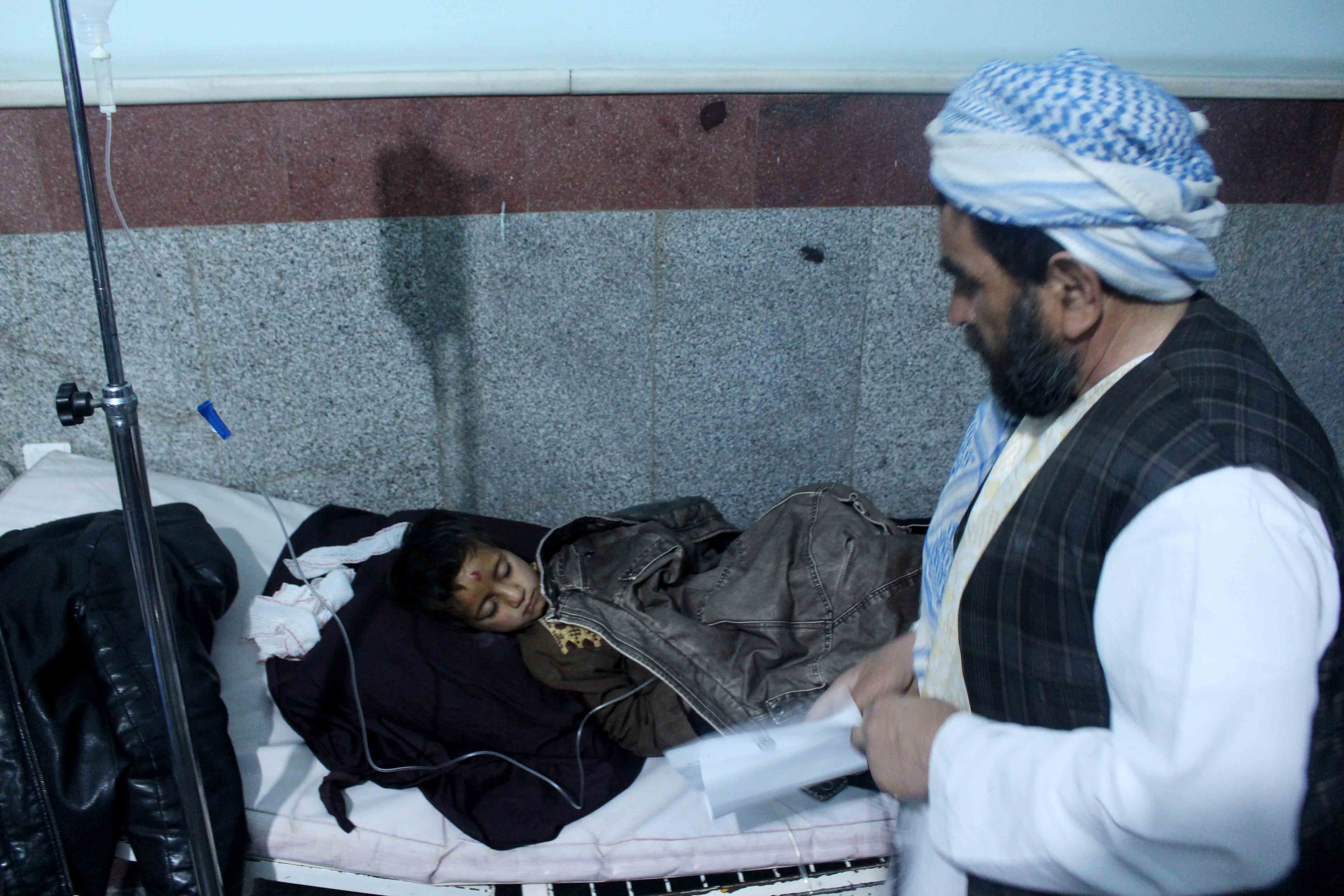 Afghanistan: Suicide bombing targets voter registration in Kabul kills 4