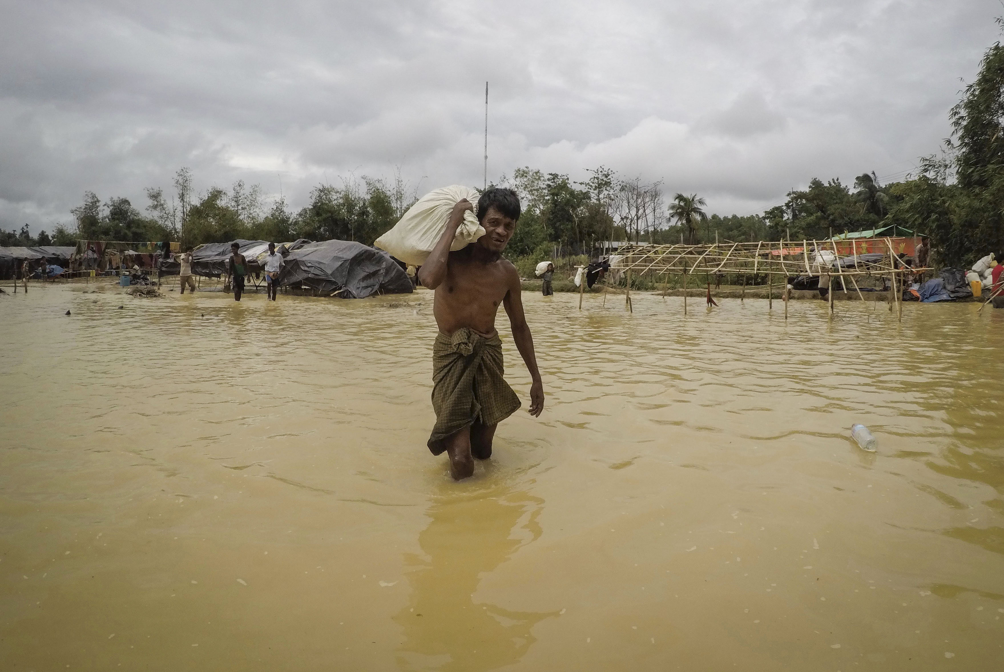 Myanmar: Aid shipment for Rohingya Muslims prevented by Buddhist mob