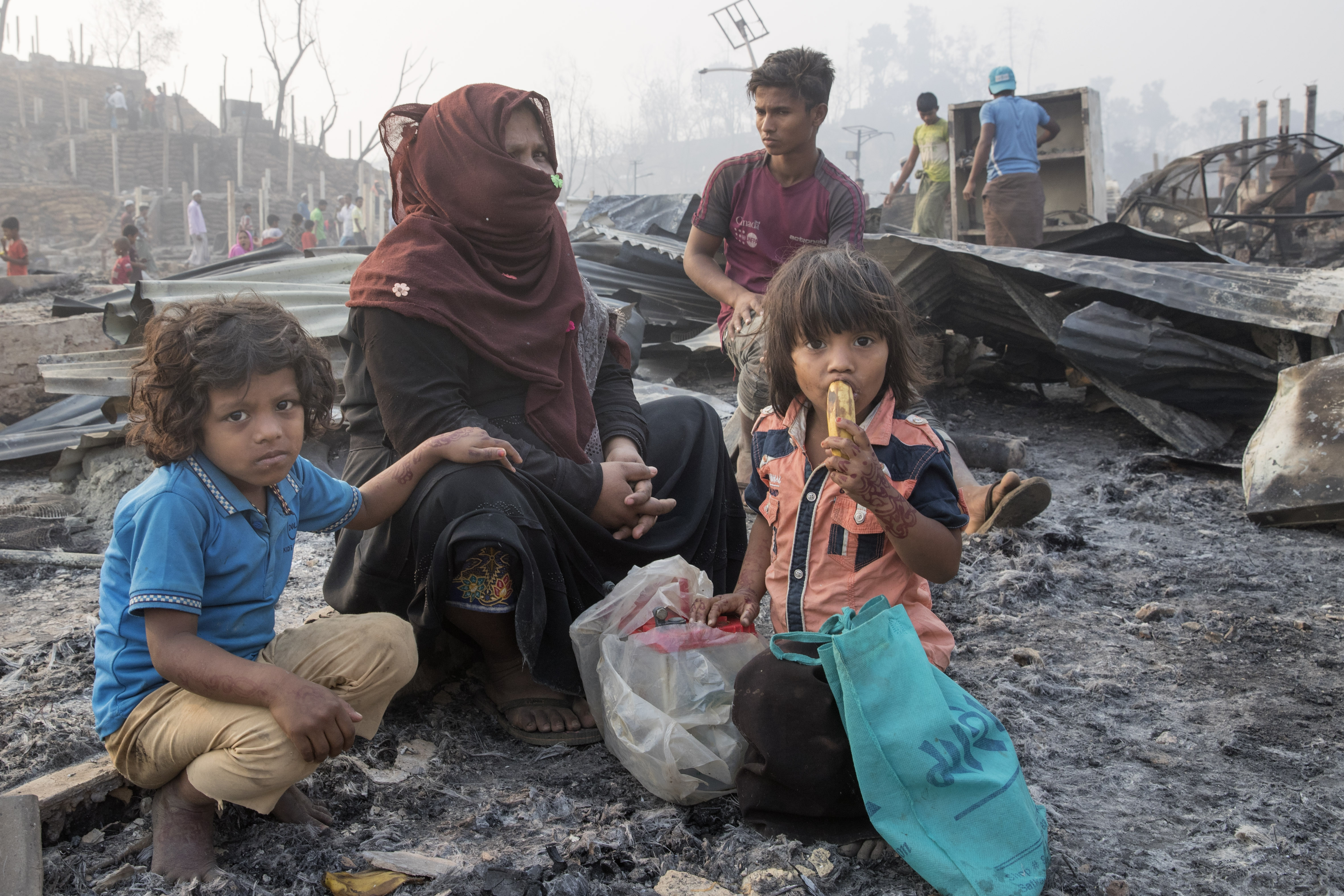 Bangladesh: Fire destroyed Rohingyas shelters but not dreams