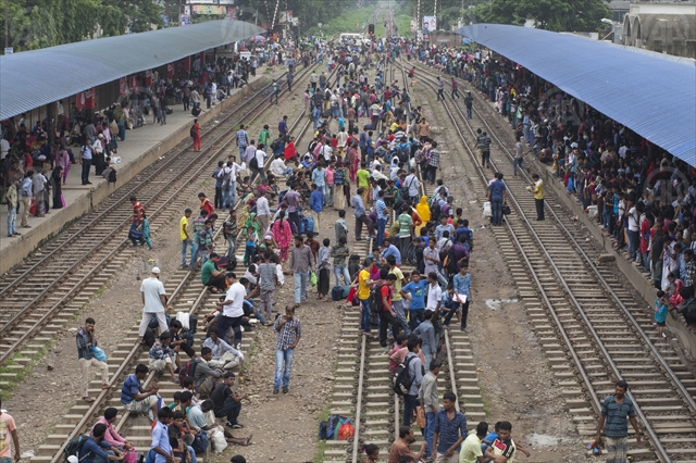 Bangladesh: Bus collision kills 15
