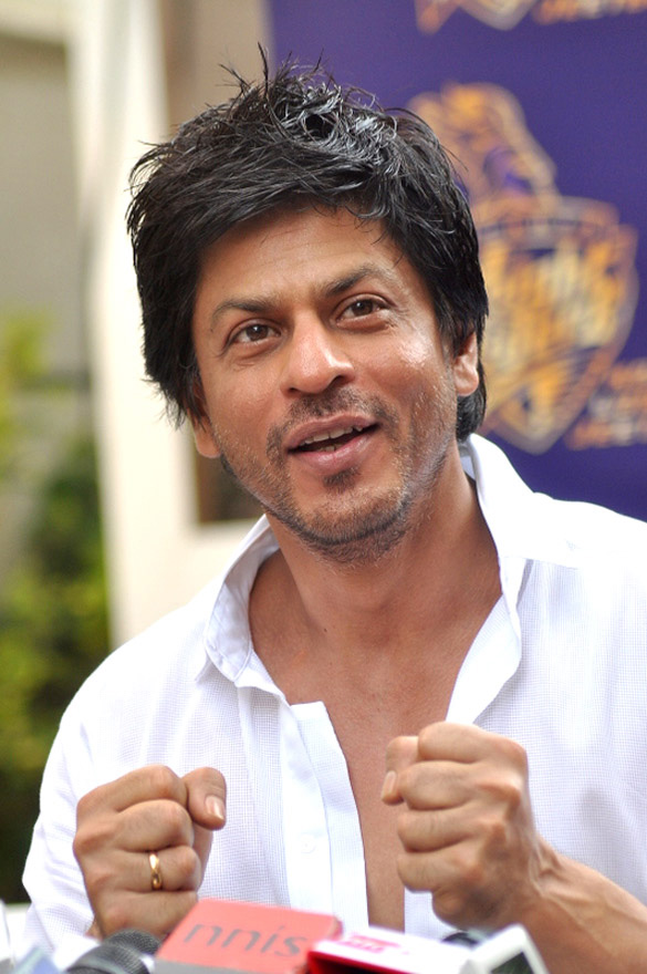 Bollywood star Shah Rukh stopped at US airport for third time