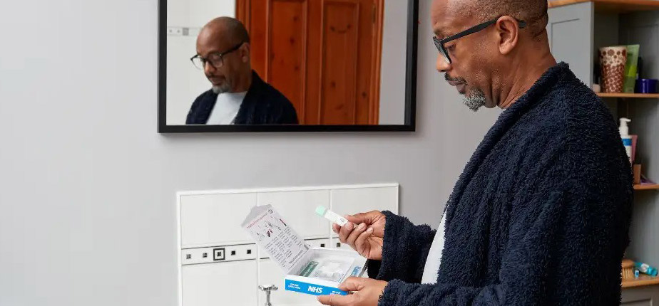 Health: Bowel screening test in England to start from 50