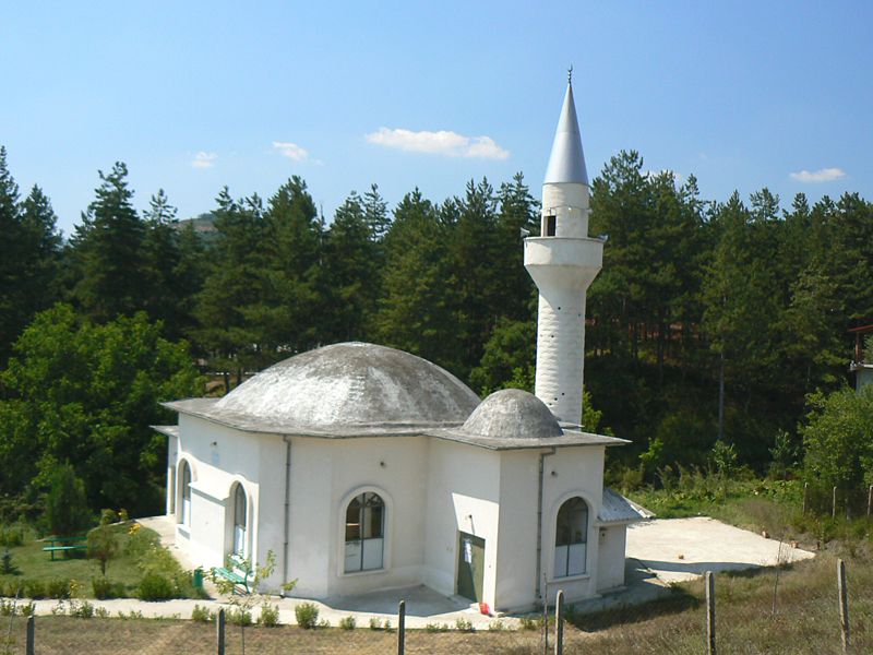 Bulgaria: Bulgarian Govt blocks restoration of historical mosques