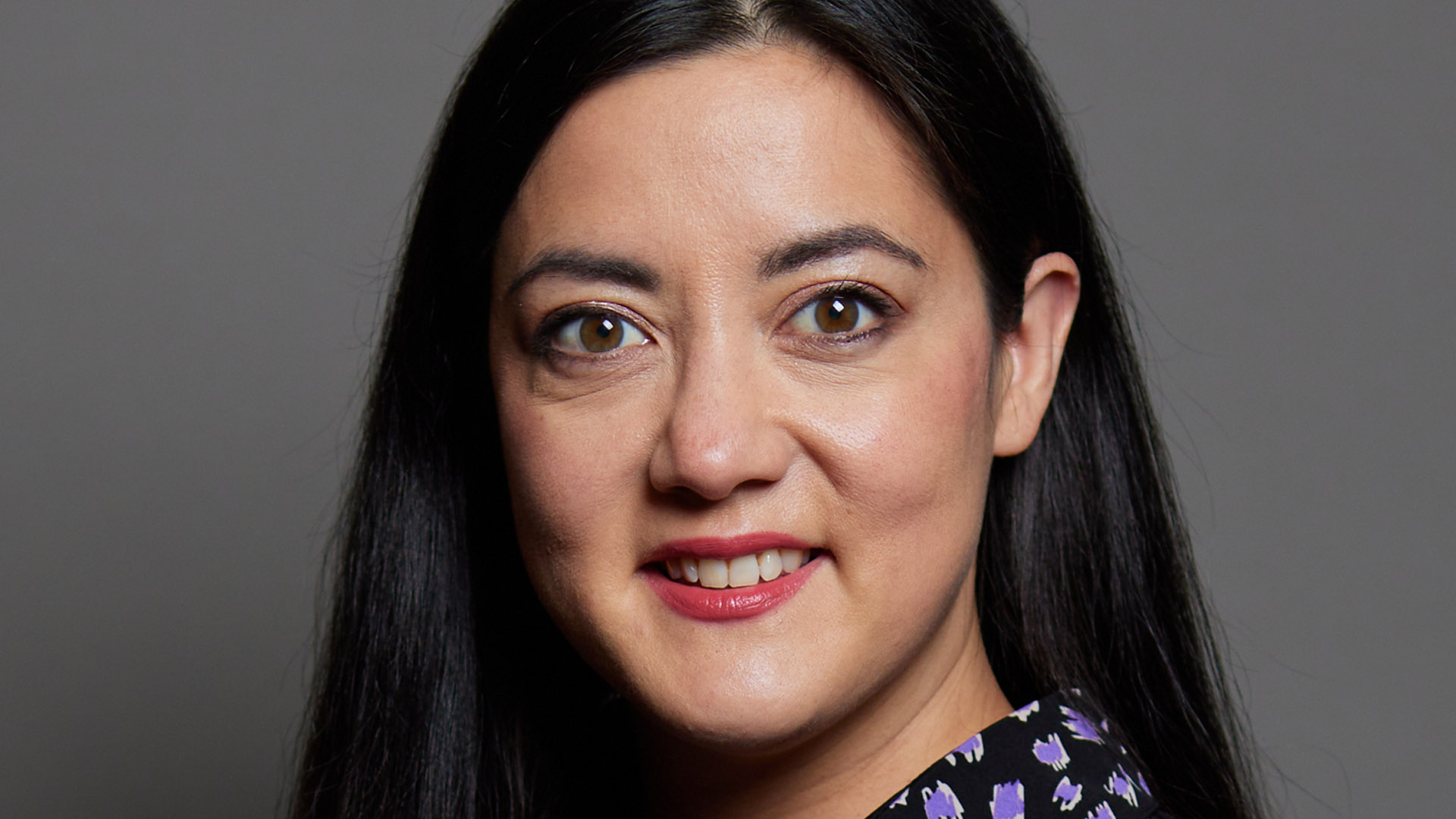 Committee urges ban on possessing photos of Muslim women without hijab as  intimate image abuse - Muslim News UK