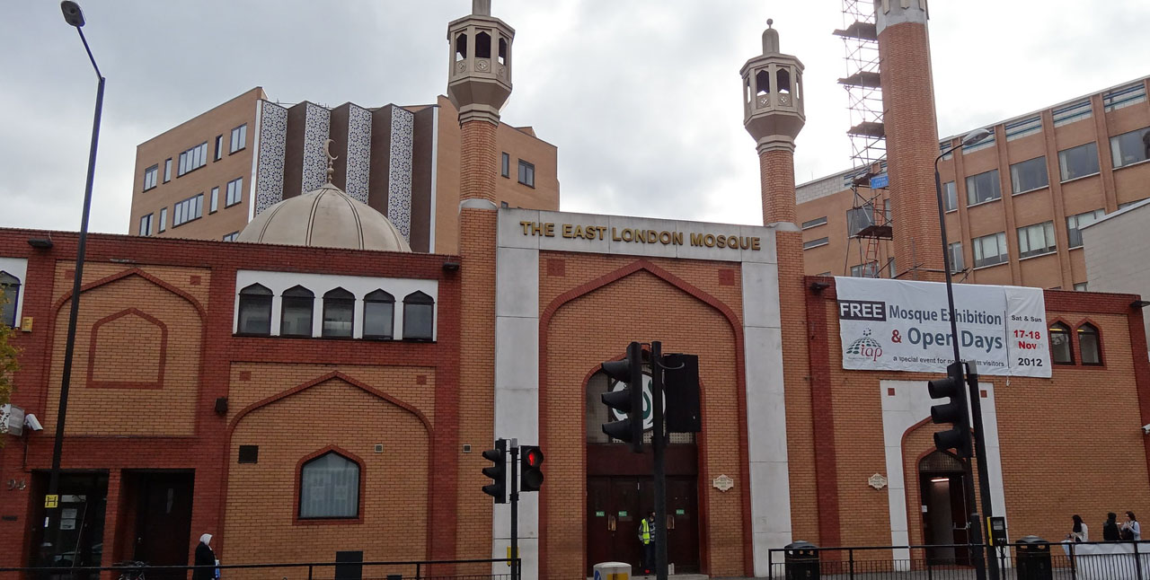 London mosque endures two bomb threats