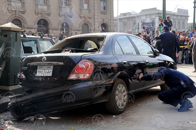 Egypt: Three policemen injured in Cairo blast