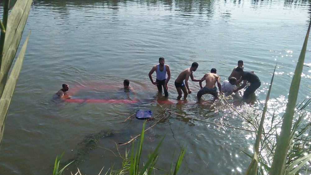 Egypt: 21 killed as minibus plunges into canal