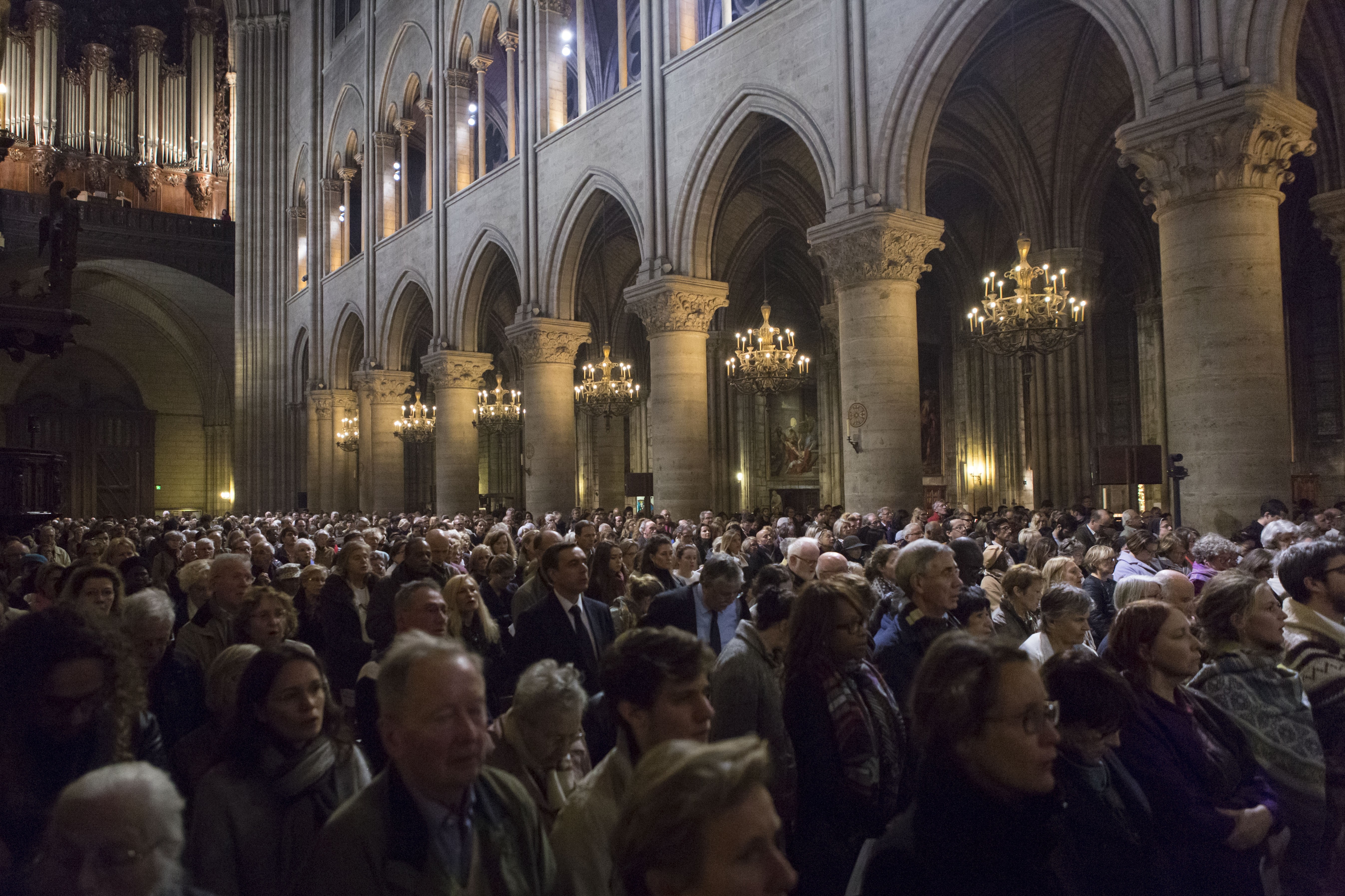 France: Paris attacks: death toll rises to 132