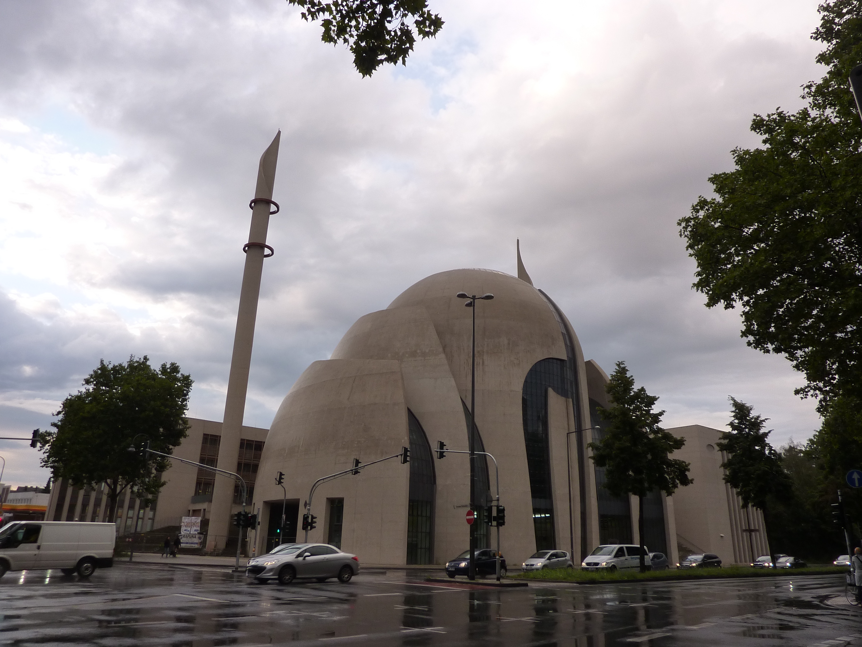 Germany: Attempted arson attack on mosque in Cologne