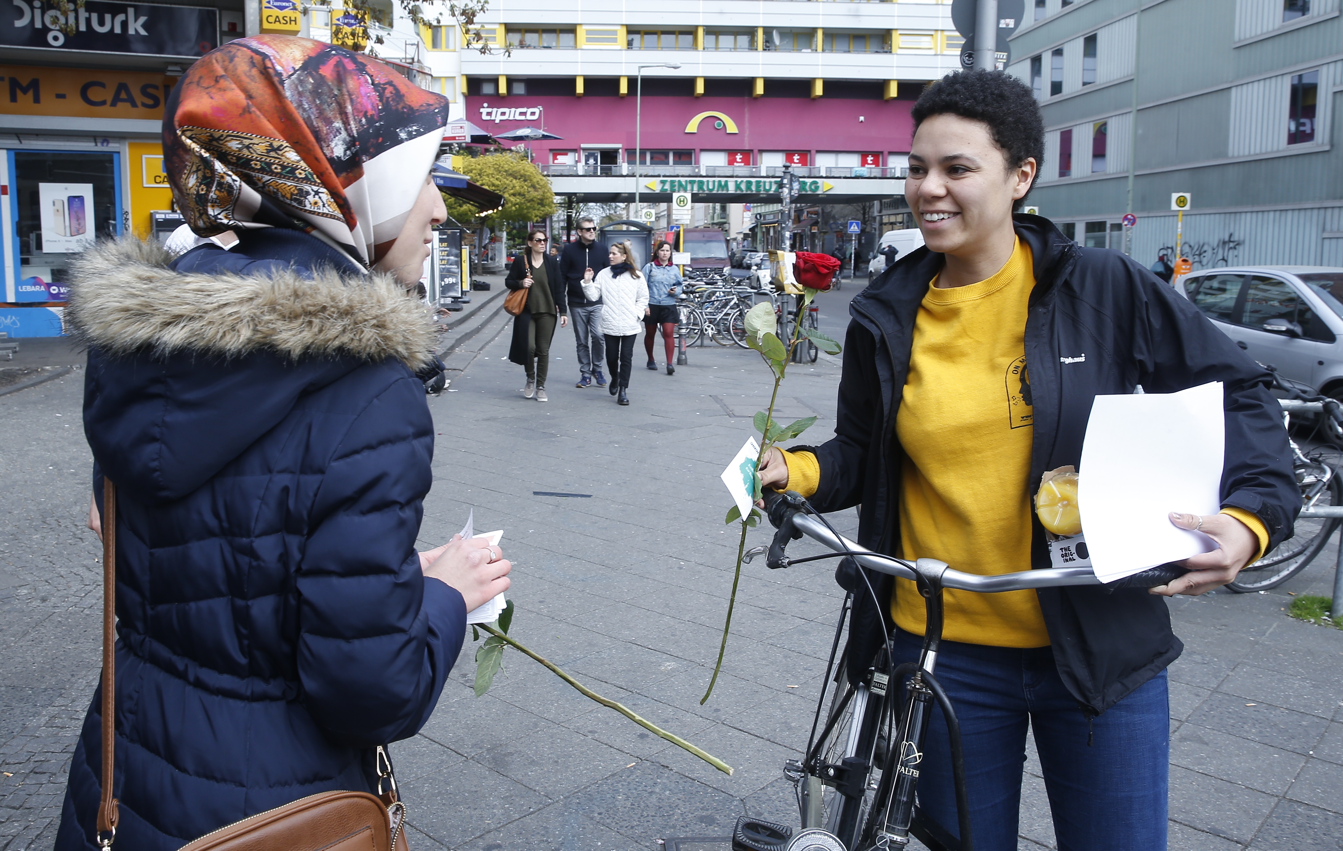 Germany: Muslim woman wearing headscarf attacked in Berlin