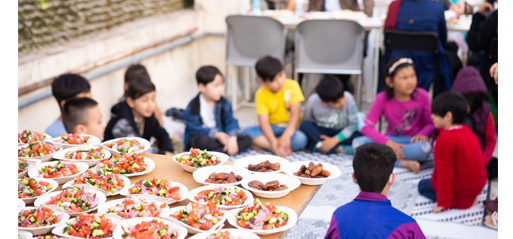 Comment: Distributing food packs to refugee families in Greece