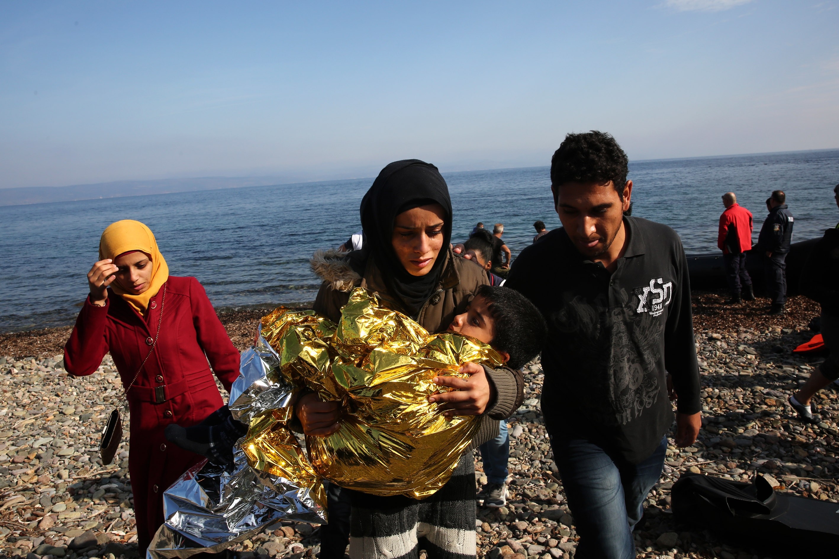 Greece: Seven refugees die off Greek islands