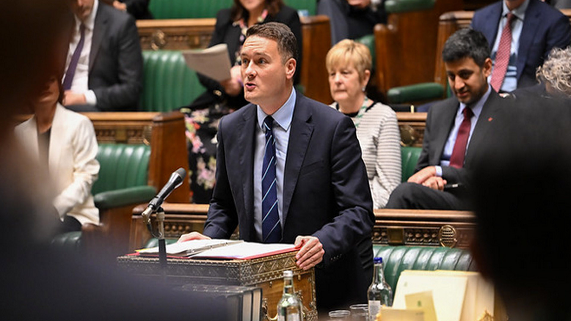 Government looks to reduce welfare bill as  mental health claims rise