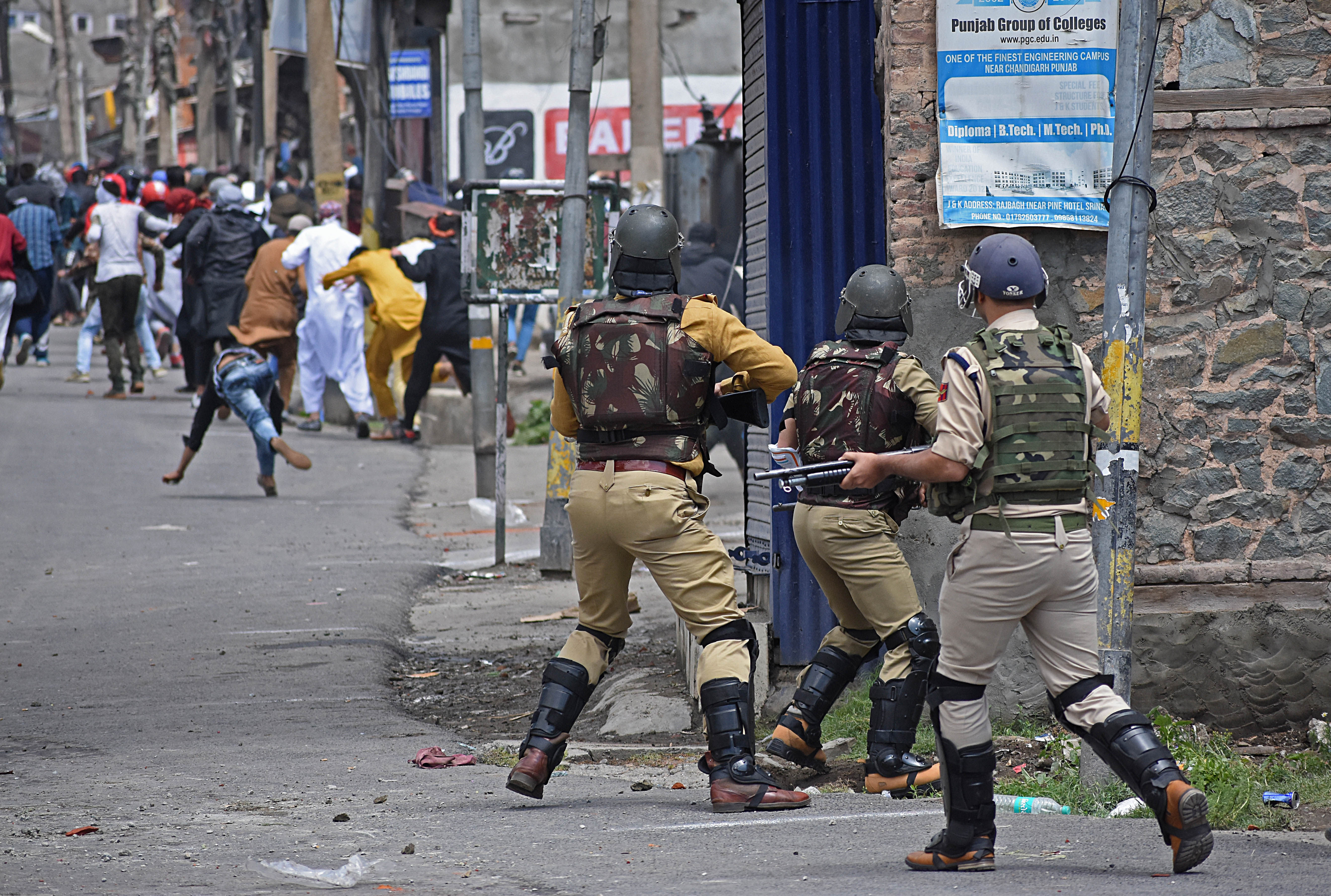 Jammu & Kashmir: One killed, hundreds injured in brutal clampdown by India