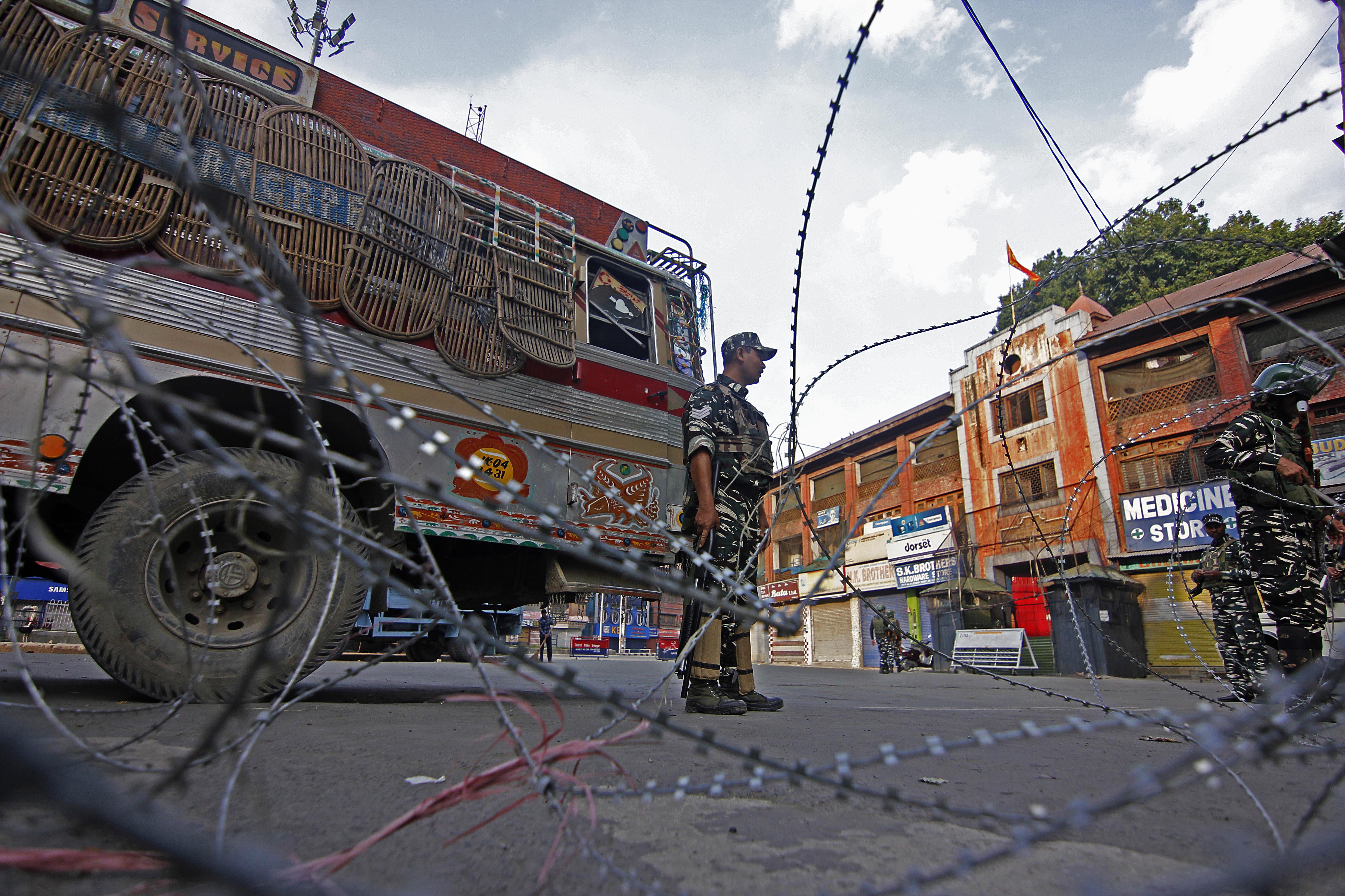 EU supports India calling for India & Pakistan to resolve Kashmir issue