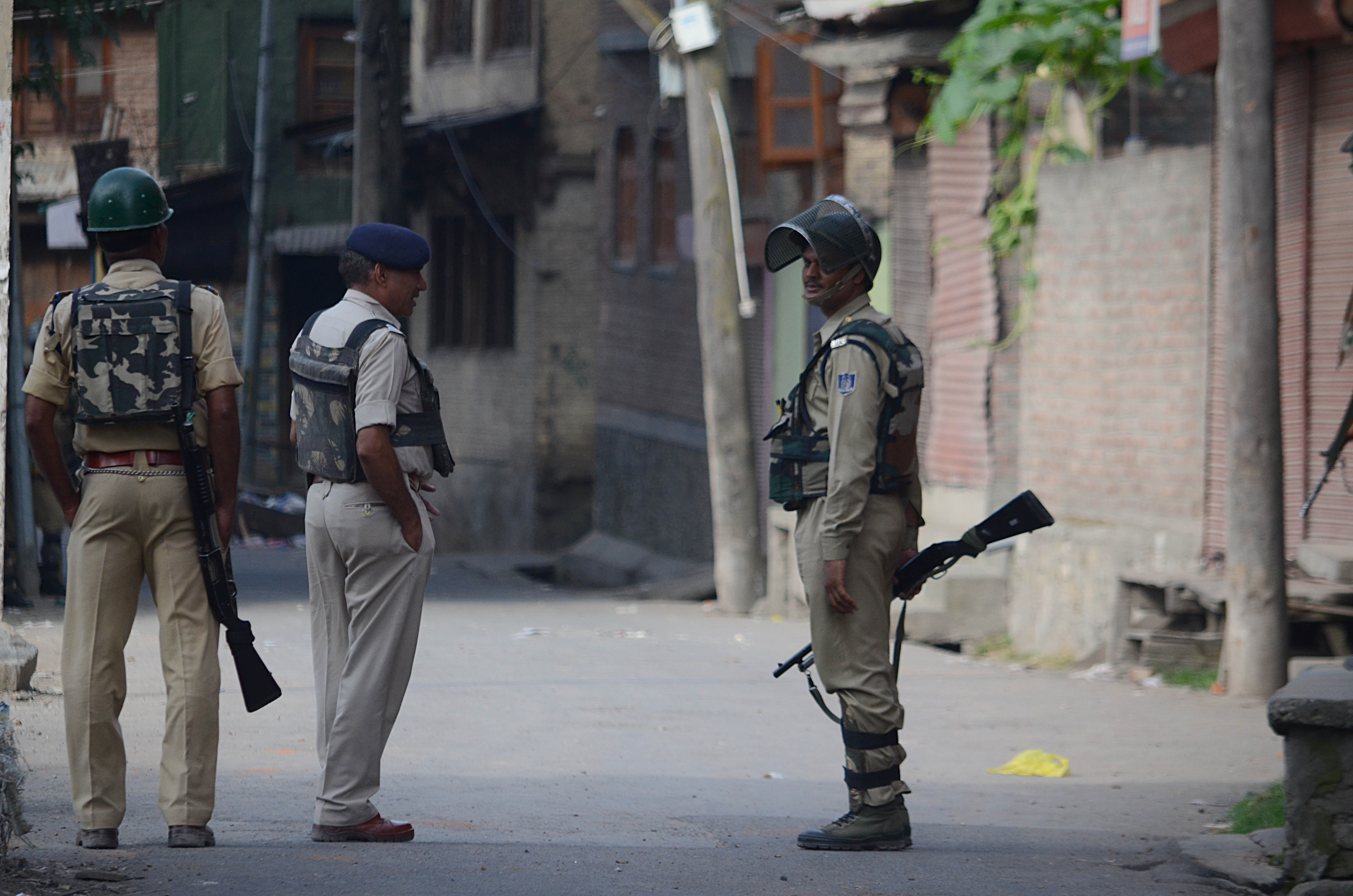 Pakistan: 4 killed in Pakistan, India border clashes