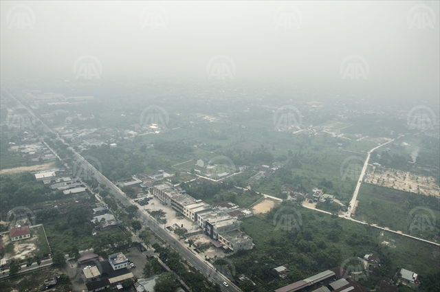 Indonesia fires continue to wreak havoc 10 killed