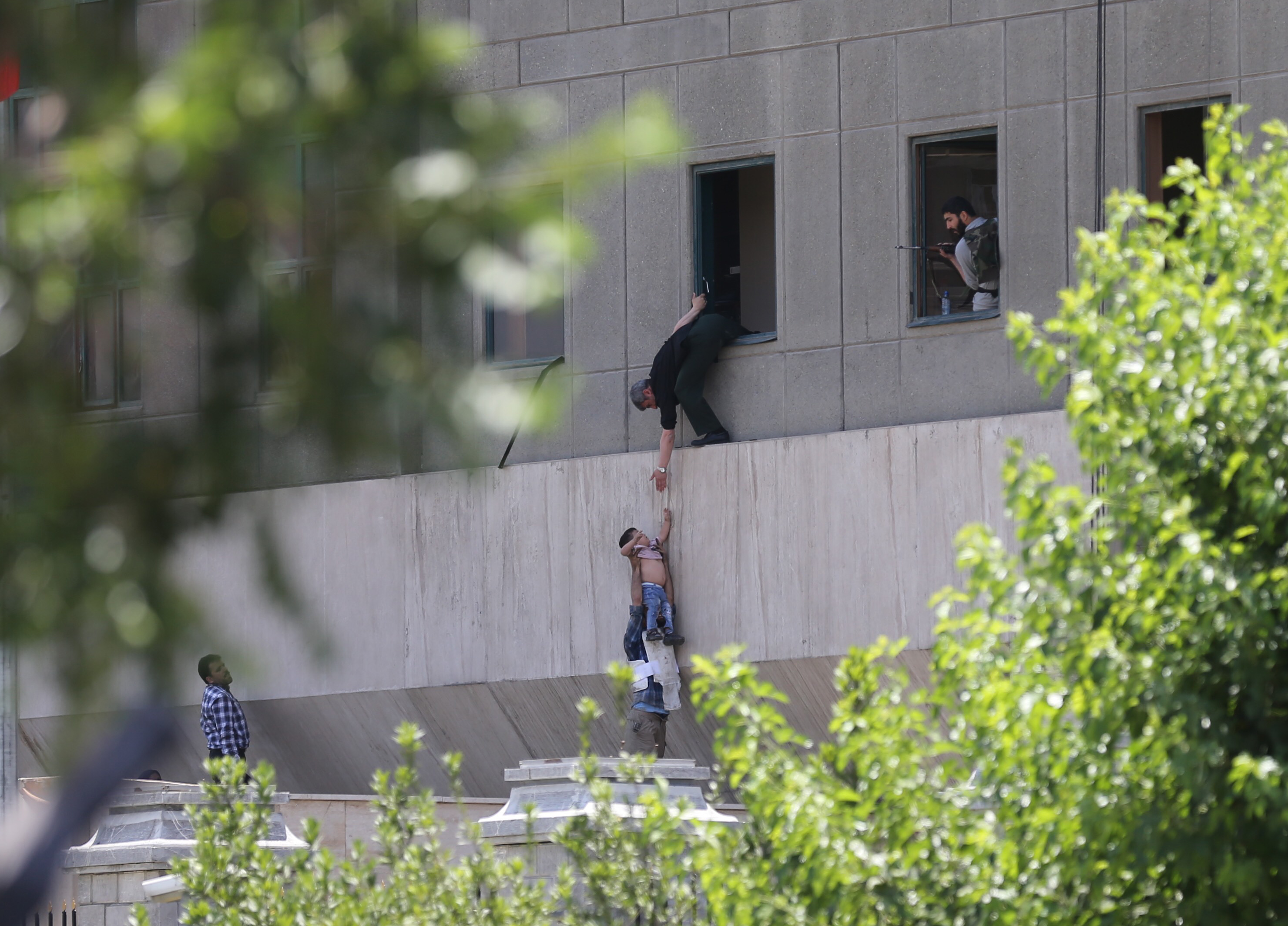 Iran: Iranian Guard accuse Saudi Arabia, US behind terror attacks, 12 killed, 42 injured