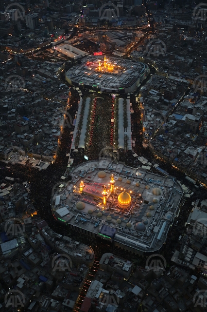 Iraq: Hundreds of Iraqis storm government building in Karbala