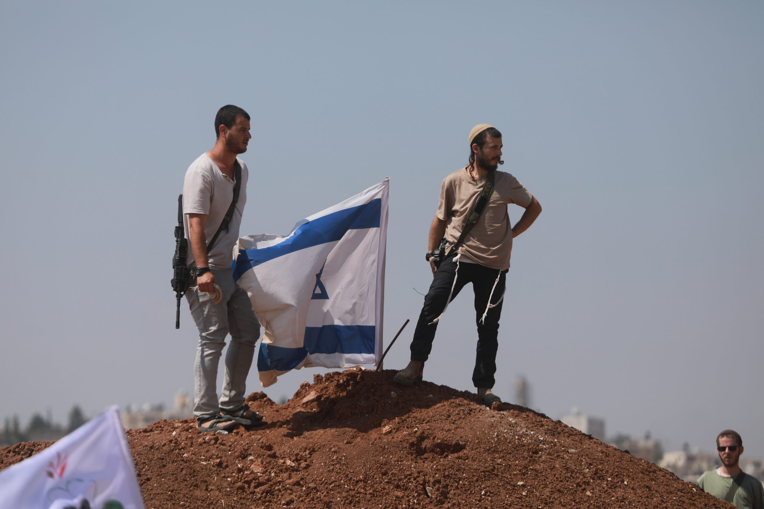 Israel ‘closed 93% of probes into settler attacks without charges’