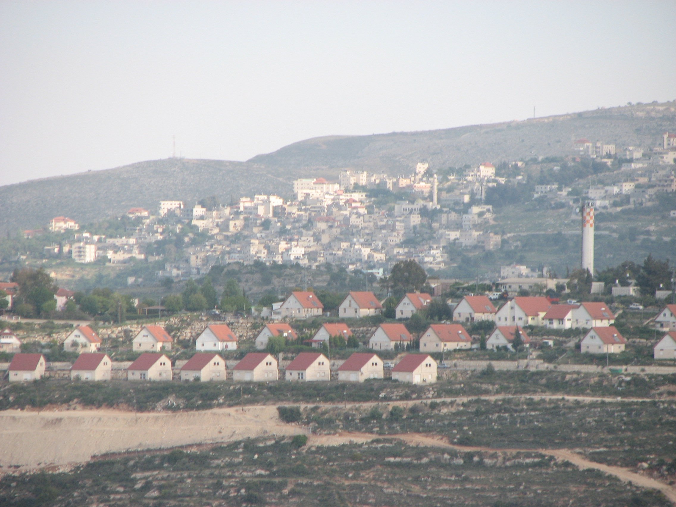 Israel slammed over plans to build 300 illegal homes