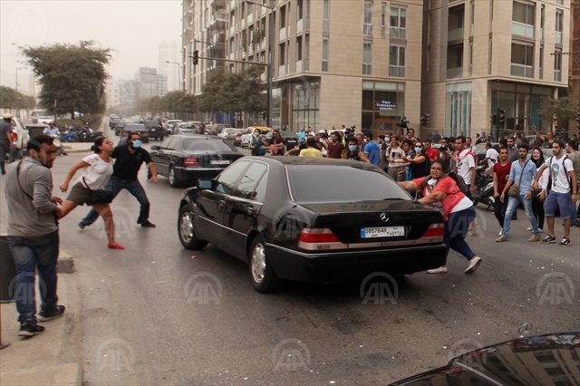 Lebanon: Politicians hold talks amid protests