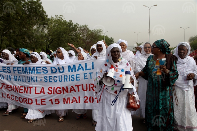 Mali: Hostages freed following deadly standoff at Byblos hotel in Sevare