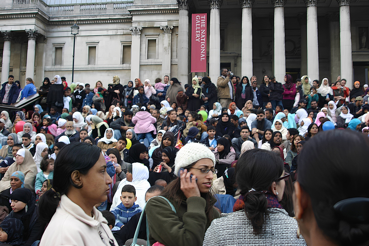 Millions of British Muslims at risk of citizenship revocation, report warns