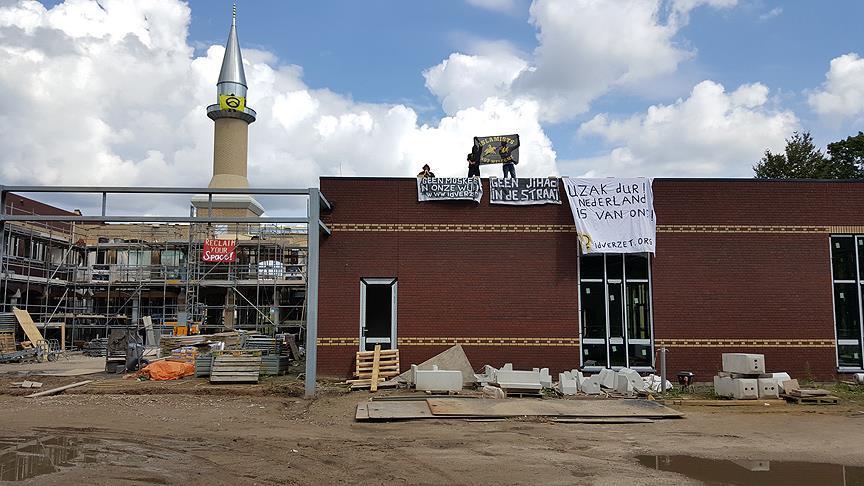Netherlands: Mosque vandalized in The Hague