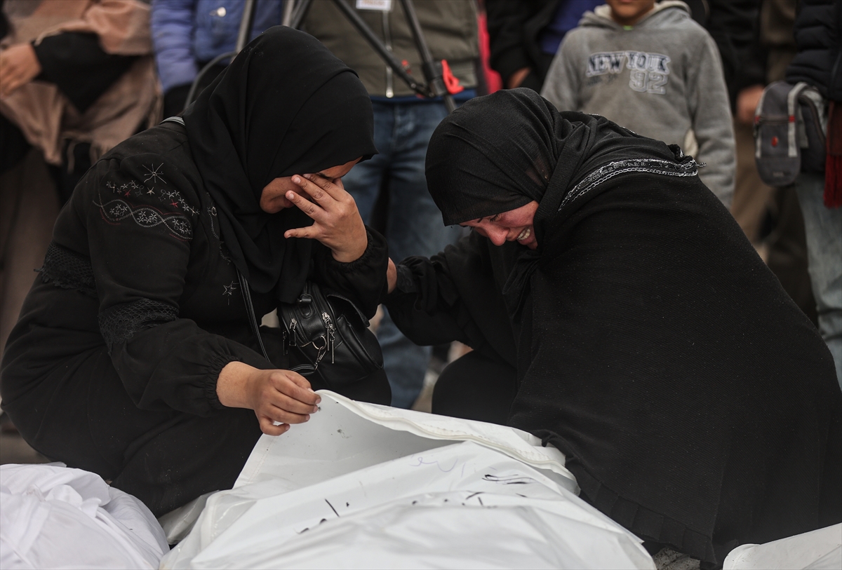 Gaza: 113 Palestinians killed eve & on Christmas day by Israeli attacks in Maghazi & Khan Younis